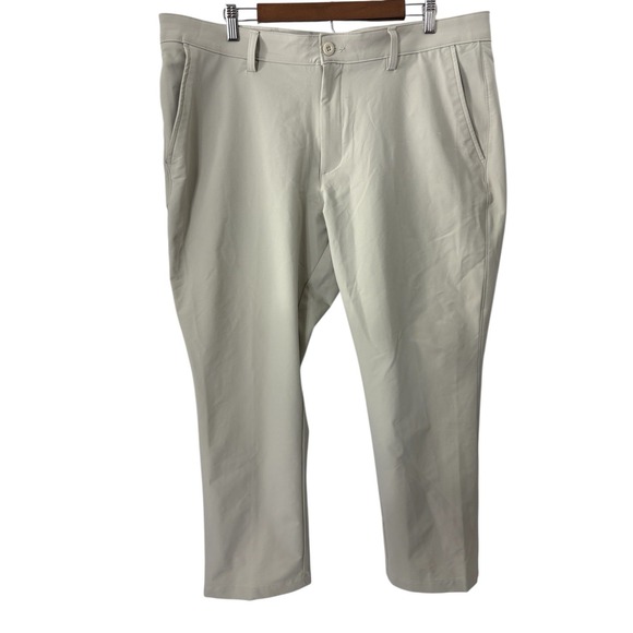 Under Armour UA Golf Pants Mens Size 40x30‎  Performance Stretch Golf Hiking Tan - Picture 1 of 12
